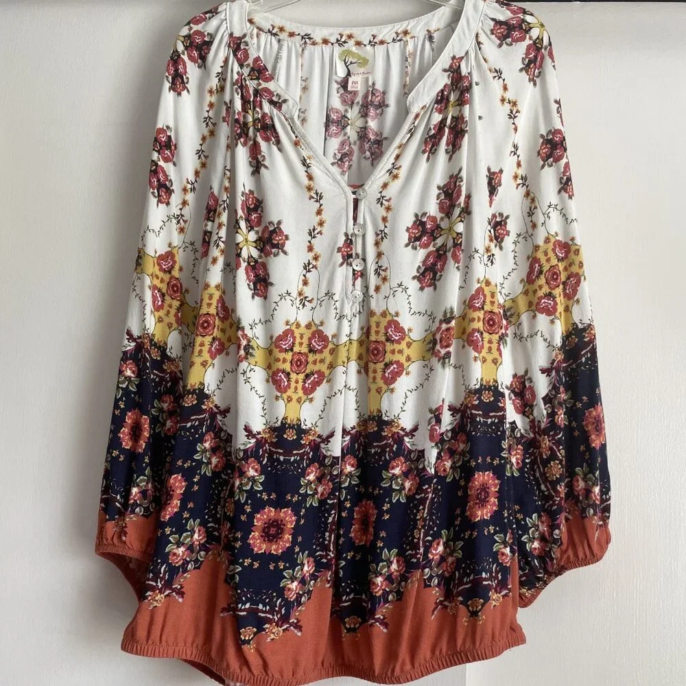 Anthropologie Fall Floral Print Top Size M Button V Neck Fig & Flower Blouse